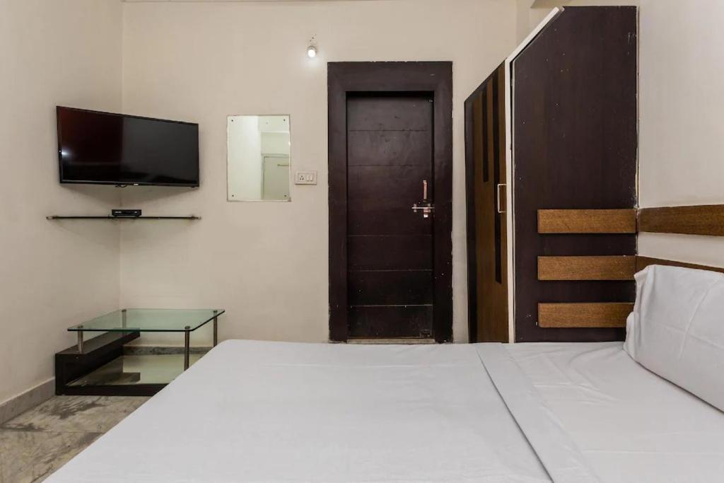 Hotel Thakur Shri Bhopal Room photo